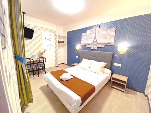 Hotel Aviatic in 14th - Tour Montparnasse Hotel Aviatic in 14th - Tour Montparnasse