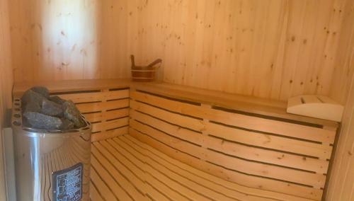 Pillango Vendeghaz in Tallya Pillango Vendeghaz in Tallya