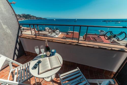 طعام و مشروبات, B&B Marranzano in Giardini Naxos City Center طعام و مشروبات, B&B Marranzano in Giardini Naxos City Center