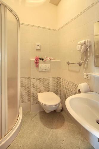 This photo about Hotel Rock shared on HyHotel.com