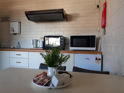 Konyha, Crest Motor Inn in Queanbeyan Konyha, Crest Motor Inn in Queanbeyan