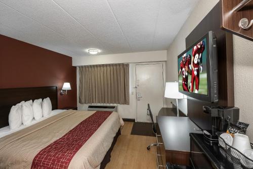Red Roof Inn Toledo - Maumee in Maumee Red Roof Inn Toledo - Maumee in Maumee