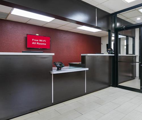 Előcsarnok, Red Roof Inn Forsyth in Forsyth Előcsarnok, Red Roof Inn Forsyth in Forsyth