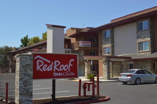 Red Roof Inn & Suites Sacramento North Sacramento 