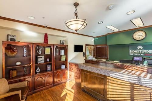 Lobby, HomeTowne Studios Atlanta - Chamblee in Chamblee Lobby, HomeTowne Studios Atlanta - Chamblee in Chamblee