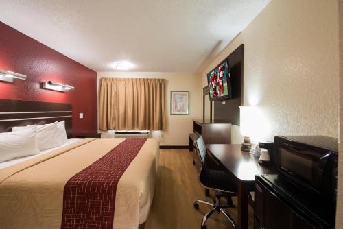 Red Roof Inn Houston - Brookhollow in Houston West Red Roof Inn Houston - Brookhollow in Houston West