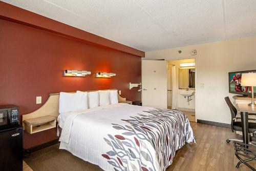 Red Roof Inn Johnson City in Johnson City (TN) Red Roof Inn Johnson City in Johnson City (TN)