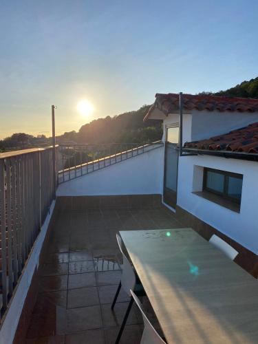 Erkély/terasz, APARTAMENTOS FUENTE ARRIBA in Poyales Del Hoyo Erkély/terasz, APARTAMENTOS FUENTE ARRIBA in Poyales Del Hoyo