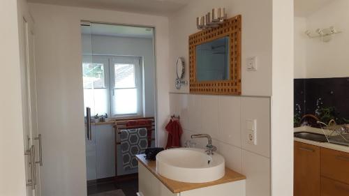 Bathroom, Ferienwohnung Zellner in Deggendorf Bathroom, Ferienwohnung Zellner in Deggendorf