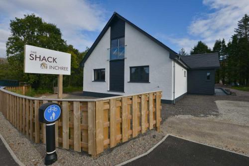 Vista exterior, The Shack & Pods at Inchree in Onich Vista exterior, The Shack & Pods at Inchree in Onich