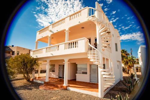 Bejárat, Casa del Sol by FMI Rentals in Las Conchas Bejárat, Casa del Sol by FMI Rentals in Las Conchas