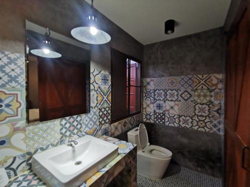Bathroom, Happy Field Resort near Chulapornratchawittayalai Petchaburi School Bathroom, Happy Field Resort near Chulapornratchawittayalai Petchaburi School