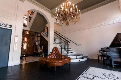 H by H Hospitality in Los Angeles (CA) H by H Hospitality in Los Angeles (CA)