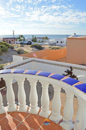 Casa Mariposa Azul by FMI Rentals in Las Conchas Casa Mariposa Azul by FMI Rentals in Las Conchas