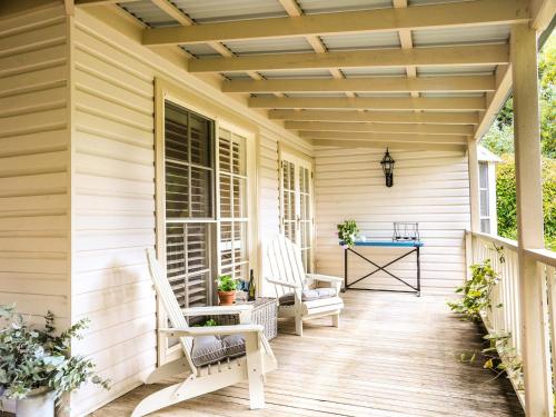 Mirrabooka Burrawang beautiful home and 3 acres of gardens in the Southern Highlands in Burrawang Mirrabooka Burrawang beautiful home and 3 acres of gardens in the Southern Highlands in Burrawang
