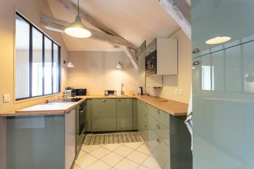 Kitchen, Les Toits de Marceau, Cœur cite historique Sarlat in Sarlat-la-Caneda Kitchen, Les Toits de Marceau, Cœur cite historique Sarlat in Sarlat-la-Caneda