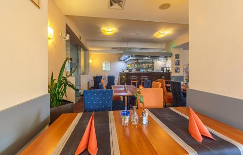 Restaurante, Hotel Fenix in Jelenia Gora Restaurante, Hotel Fenix in Jelenia Gora