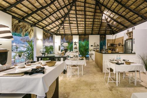 Restaurant, Adults-Only Hacienda Terra Taina in Las Terrenas Restaurant, Adults-Only Hacienda Terra Taina in Las Terrenas