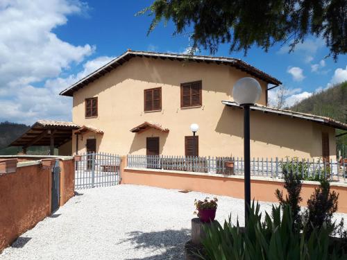 Exterior view, Selvicolle Country House in Castelraimondo Exterior view, Selvicolle Country House in Castelraimondo