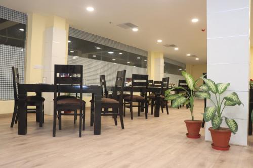 Facilities, Click Hotel Transport Nagar near Chaudhary Charan Singh International Airport Facilities, Click Hotel Transport Nagar near Chaudhary Charan Singh International Airport