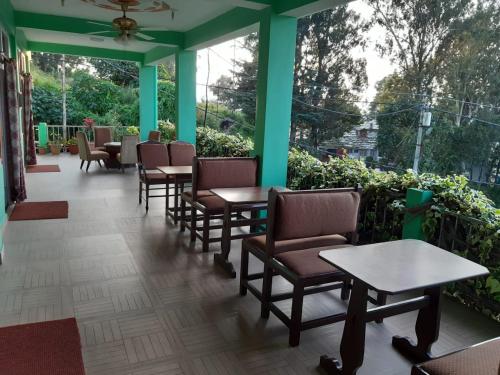 Savoy Hotel in Thị trấn Almora Savoy Hotel in Thị trấn Almora