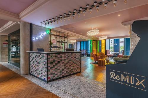 Lobby, The ReMIX Hotel in 19th - Buttes-Chaumont Lobby, The ReMIX Hotel in 19th - Buttes-Chaumont