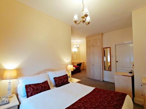 The Gordon House Hotel in גילינגהם The Gordon House Hotel in גילינגהם
