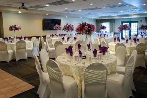 會議室/宴會廳, Staybridge Suites Rochester University By IHG in R&K斯基蘭治機場 會議室/宴會廳, Staybridge Suites Rochester University By IHG in R&K斯基蘭治機場