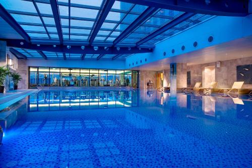 Swimming pool, Expo Center Hotel near International Exhibition Center Swimming pool, Expo Center Hotel near International Exhibition Center