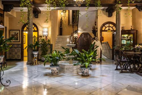 Fasiliteter, Reina Cristina Hotel in Granada Fasiliteter, Reina Cristina Hotel in Granada