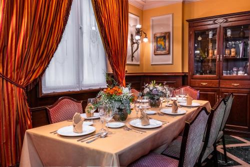 Banketna dvorana, Reina Cristina Hotel in Granada Banketna dvorana, Reina Cristina Hotel in Granada