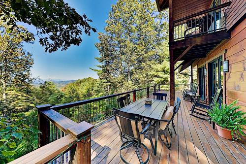Eagles Wing Lodge - Game Room & Epic Sunset Views home