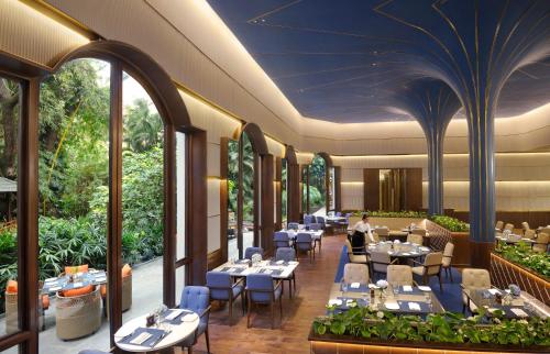 Ételek és italok, The Oberoi, Bengaluru near Garuda Sétány Ételek és italok, The Oberoi, Bengaluru near Garuda Sétány
