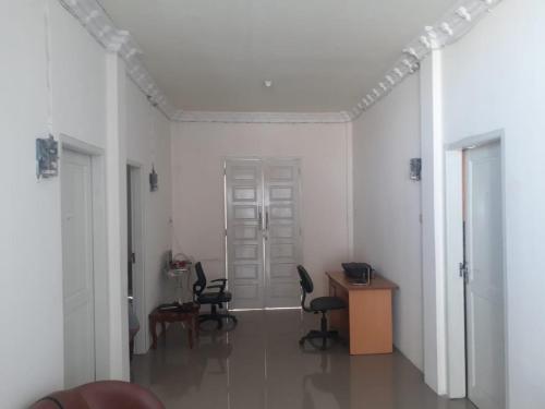 RedDoorz @ Wanea Area Manado in Wanea RedDoorz @ Wanea Area Manado in Wanea