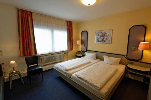 Hotel Wiedenhof in Hilden Hotel Wiedenhof in Hilden