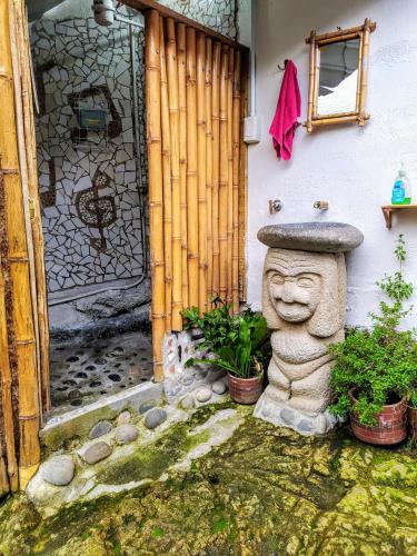 Zuhanyzó, Hostal Bambu in San Agustin Zuhanyzó, Hostal Bambu in San Agustin