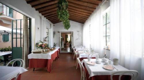 Restaurant, Hotel Villa Belvedere in San Gimignano Restaurant, Hotel Villa Belvedere in San Gimignano