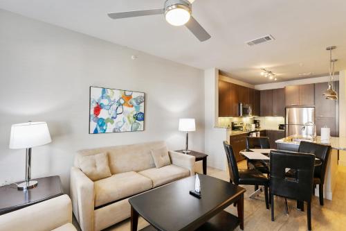 Centrally Located Lux 1 Bedroom Apartment Dallas