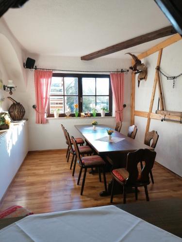 Landgasthof Plohnbachtal UG in Λένγκενφελντ Landgasthof Plohnbachtal UG in Λένγκενφελντ