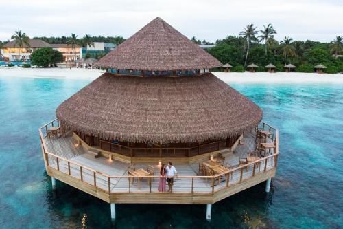 مطعم, Reethi Faru Resort - Stay 5 Nights or more Between Aug-Sept 2025 & Enjoy a Free Sunset Cruise in را اتول مطعم, Reethi Faru Resort - Stay 5 Nights or more Between Aug-Sept 2025 & Enjoy a Free Sunset Cruise in را اتول