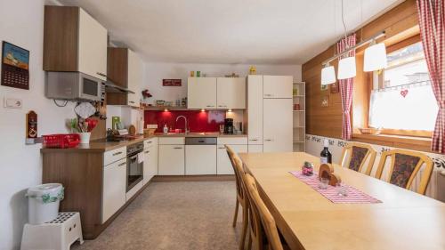 Kitchen, Ferienhaus Stubai in Milders Kitchen, Ferienhaus Stubai in Milders