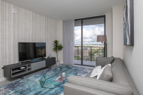 Luxury Apartment in Downtown Doral Miami