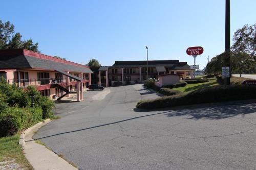 Eksterijer hotela, Executive Inn Kershaw in Monroe (NC) Eksterijer hotela, Executive Inn Kershaw in Monroe (NC)