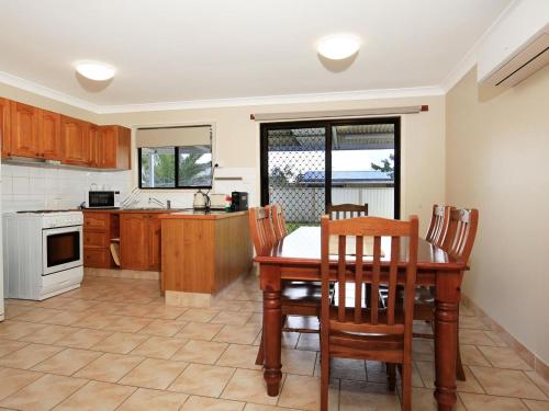 Bahia I Pet Friendly I 10 Min Walk to Bay in Jervis Bay Bahia I Pet Friendly I 10 Min Walk to Bay in Jervis Bay