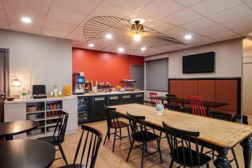 餐飲選擇, Ibis Styles Nantes Centre Place Graslin in 南特斯市中心 餐飲選擇, Ibis Styles Nantes Centre Place Graslin in 南特斯市中心