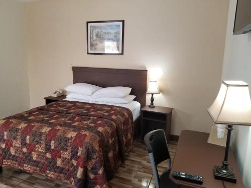 Parkway Inn in Miami Springs Parkway Inn in Miami Springs