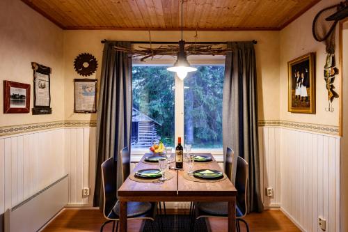Taikaloora-lomahuoneisto Oulujärvi (Taikaloora-lomahuoneisto Oulujarvi) in Vaala Taikaloora-lomahuoneisto Oulujärvi (Taikaloora-lomahuoneisto Oulujarvi) in Vaala