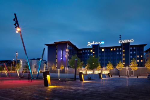 Vchod, Radisson Blu Limfjord Hotel Aalborg in Aalborg Centrum města Vchod, Radisson Blu Limfjord Hotel Aalborg in Aalborg Centrum města