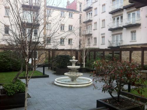 Hostal Abbey Court Hostel