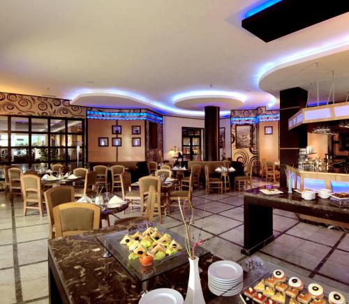 餐厅, 非斯圣景皇家酒店 (Royal Mirage Fes) in 非斯 餐厅, 非斯圣景皇家酒店 (Royal Mirage Fes) in 非斯